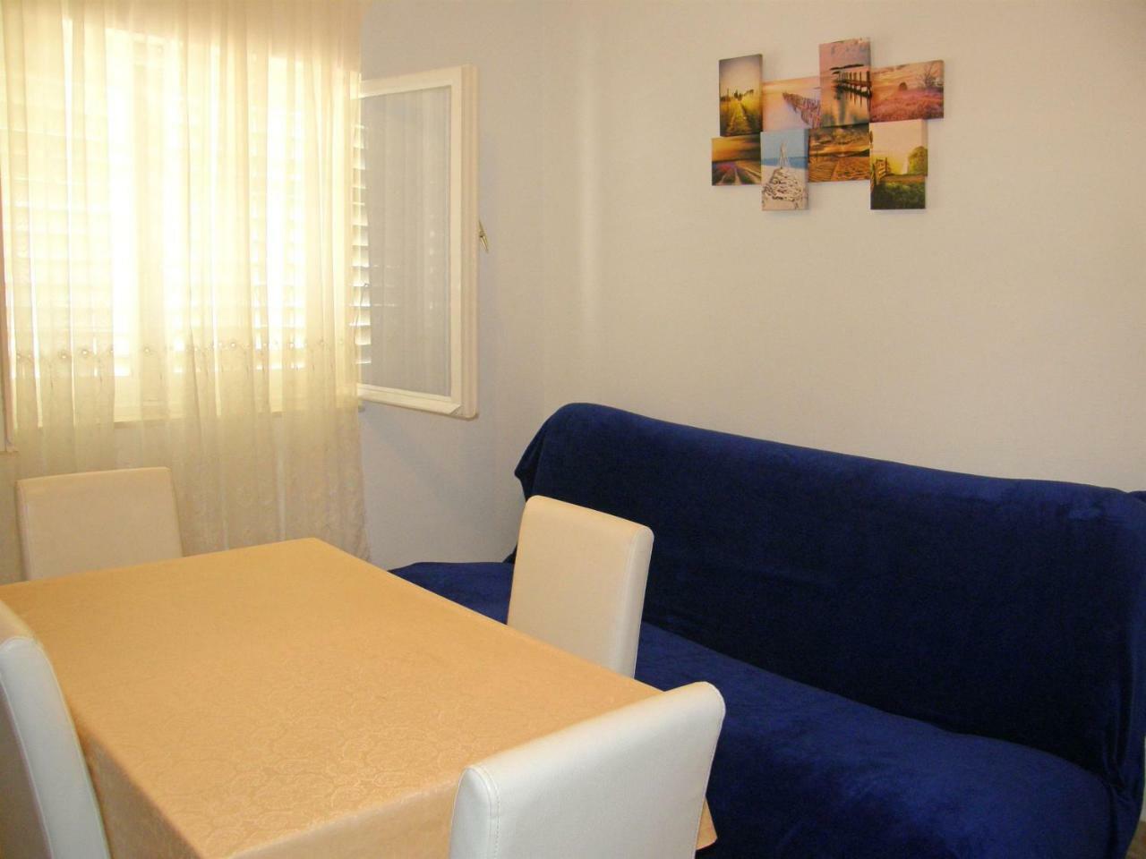 Apartments Dijo Primošten Oda fotoğraf